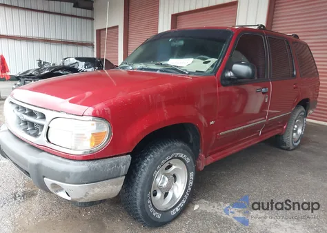 2000 Ford Explorer Xlt from USA, damaged, VIN 1FMZU63P7YZB39150